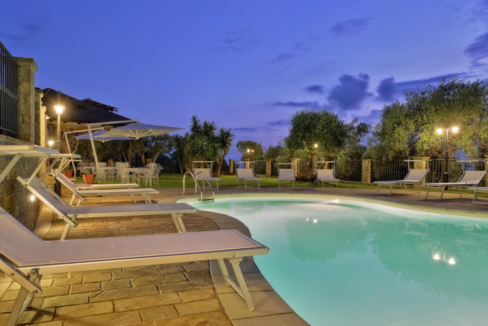סנטה מריה די קסטלבאטה Villa Elaia מראה חיצוני תמונה