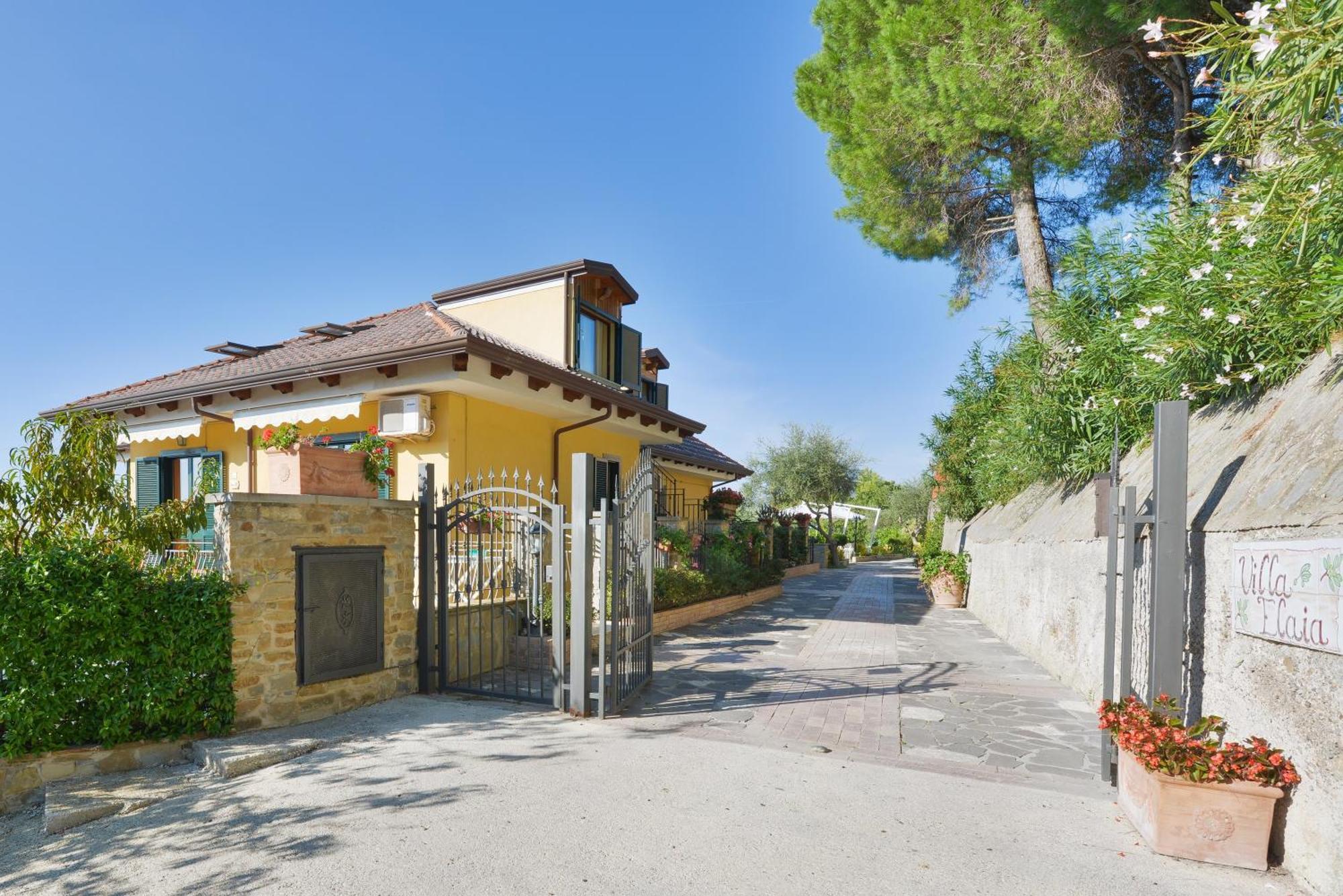 סנטה מריה די קסטלבאטה Villa Elaia מראה חיצוני תמונה
