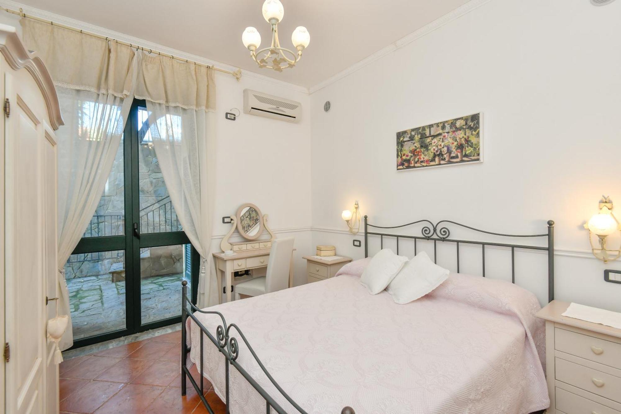 סנטה מריה די קסטלבאטה Villa Elaia מראה חיצוני תמונה